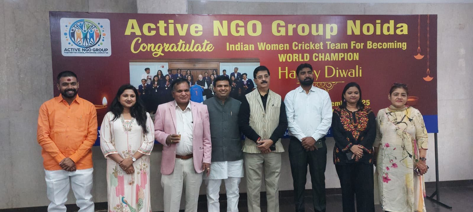 Group photograph with Noida MLA Shri Pankaj Singh, Priyanka Gupta and Active NGO Group members